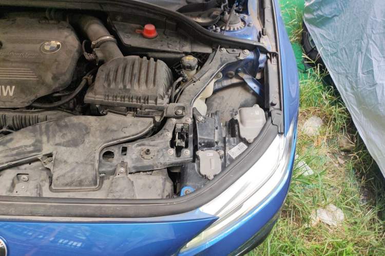 Used BMW 1 Series 2017 120i Design Package Model Engine Bay Left