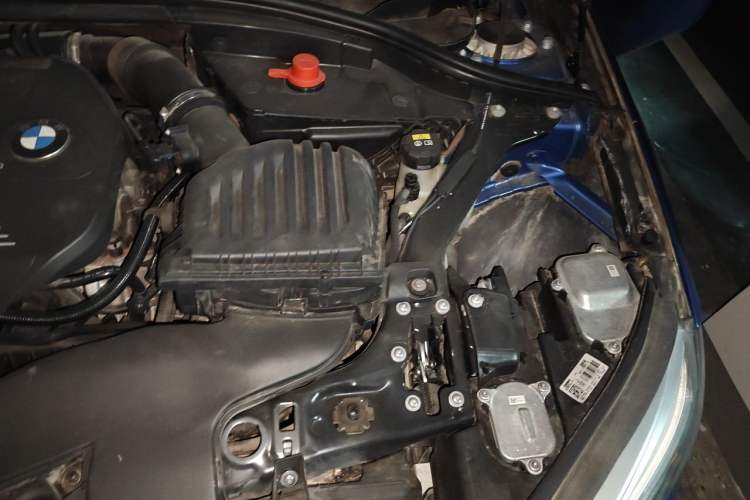 Used BMW 1 Series 2017 118i Sport Edition Engine Bay Left