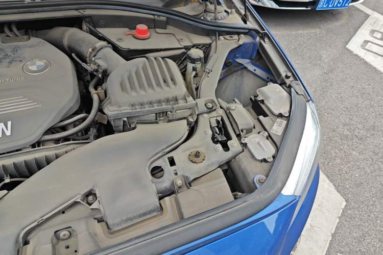 Used BMW 1 Series 2017 118i Sport Edition Engine Bay Left