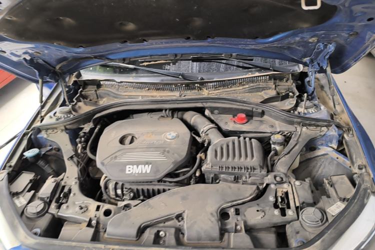 Used BMW 1 Series 2017 118i Fashion Model Engine Bay