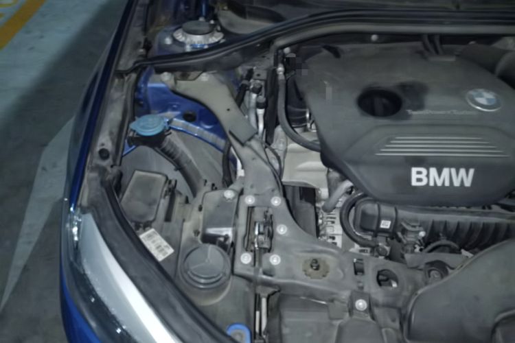 Used BMW 1 Series 2017 118i Fashion Model Engine Bay Right