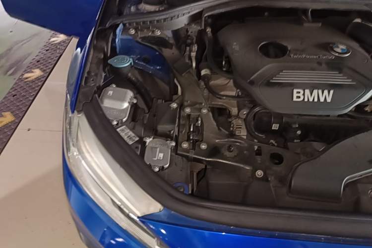 Used BMW 1 Series 2017 118i Sport Edition Engine Bay Right