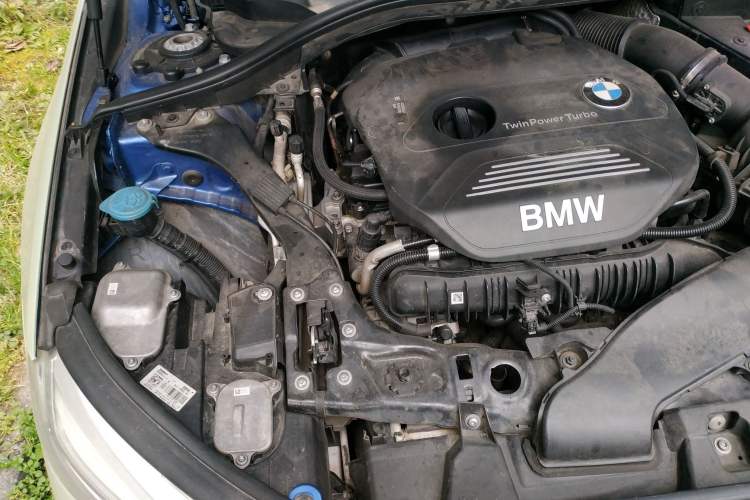 Used BMW 1 Series 2017 125i Sport Model Engine Bay Right