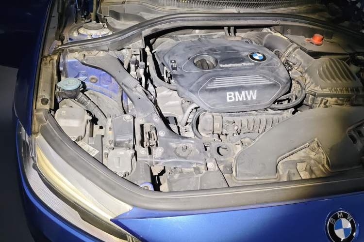 Used BMW 1 Series 2017 118i Sport Edition Engine Bay Right
