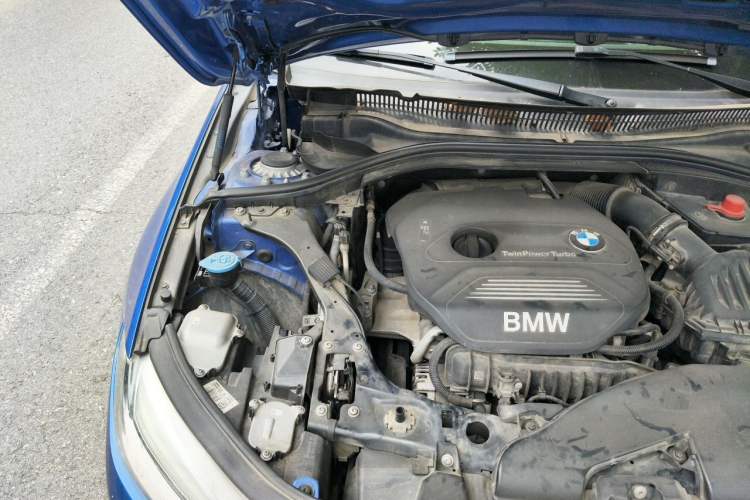 Used BMW 1 Series 2017 118i Sport Edition Engine Bay Right