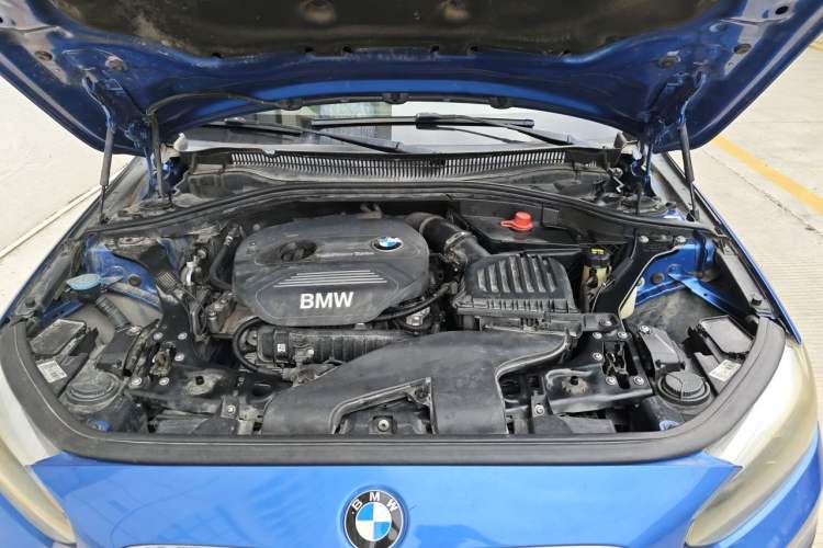 Used BMW 1 Series 2017 118i Fashion Model Engine Bay