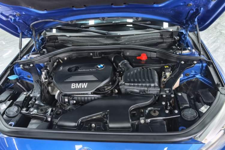 Used BMW 1 Series 2017 118i Fashion Model Engine Bay