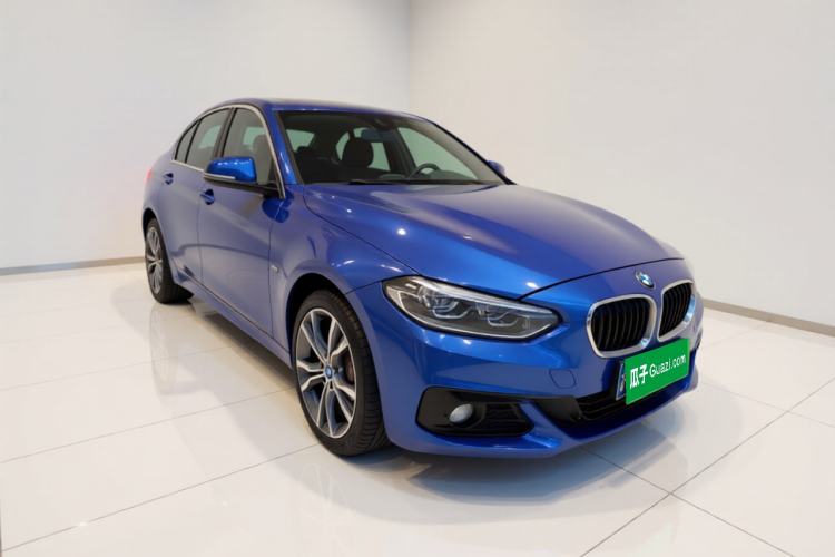 Used BMW 1 Series 2017 120i Design Package Model Exterior 2