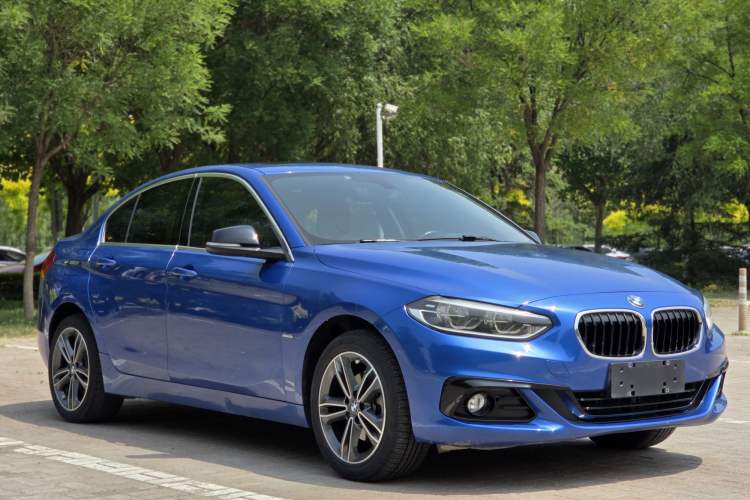 Used BMW 1 Series 2017 118i Sport Edition Exterior 2