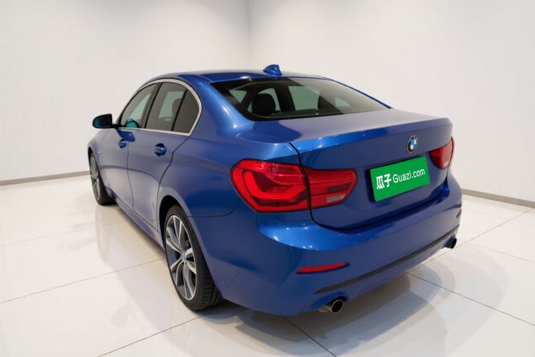 Used BMW 1 Series 2017 120i Design Package Model Exterior 3