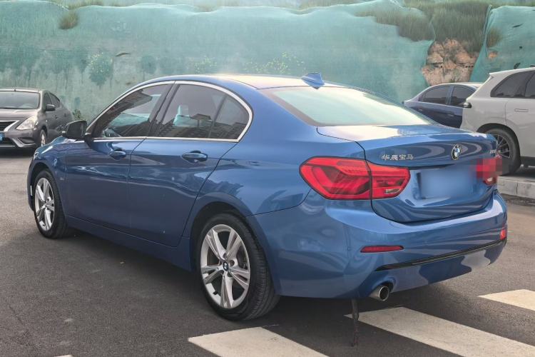 Used BMW 1 Series 2017 118i Design Package Model Exterior 3