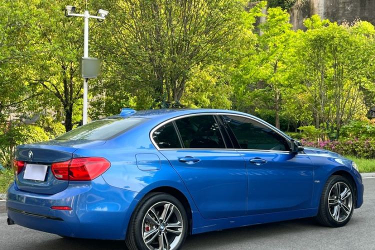 Used BMW 1 Series 2017 118i Sport Edition Exterior 3