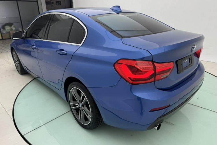 Used BMW 1 Series 2017 118i Sport Edition Exterior 3