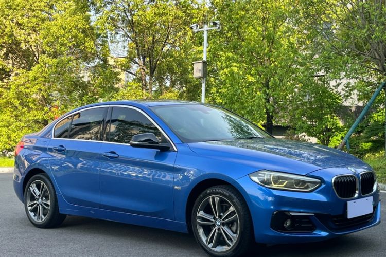 Used BMW 1 Series 2017 118i Sport Edition Exterior 4