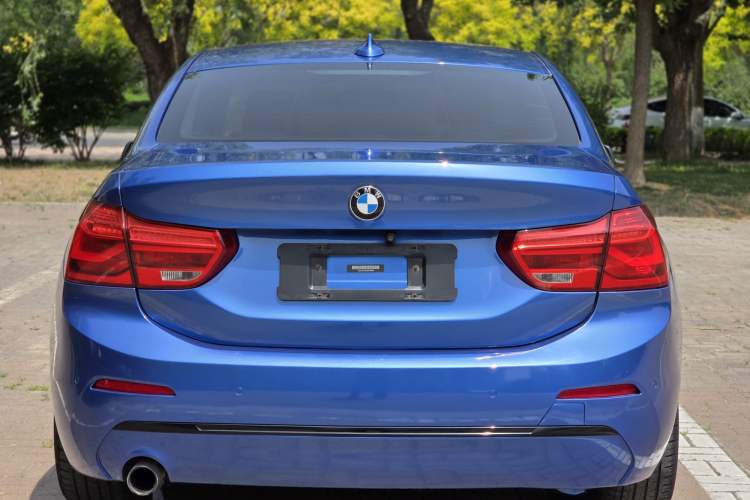 Used BMW 1 Series 2017 118i Sport Edition Exterior 5