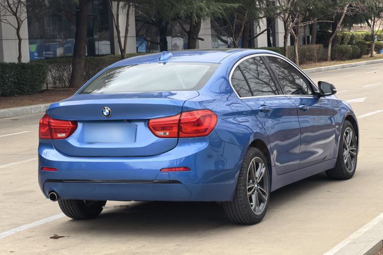 Used BMW 1 Series 2017 118i Sport Edition Exterior 8
