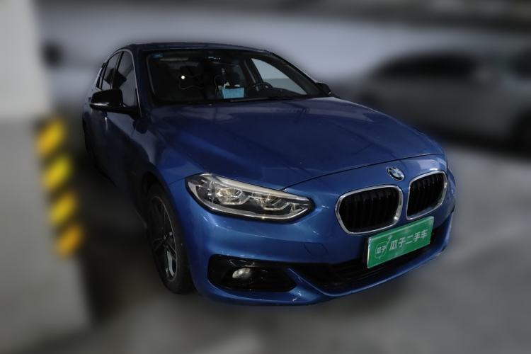 Used BMW 1 Series 2017 118i Sport Edition Front Right 45 Deg
