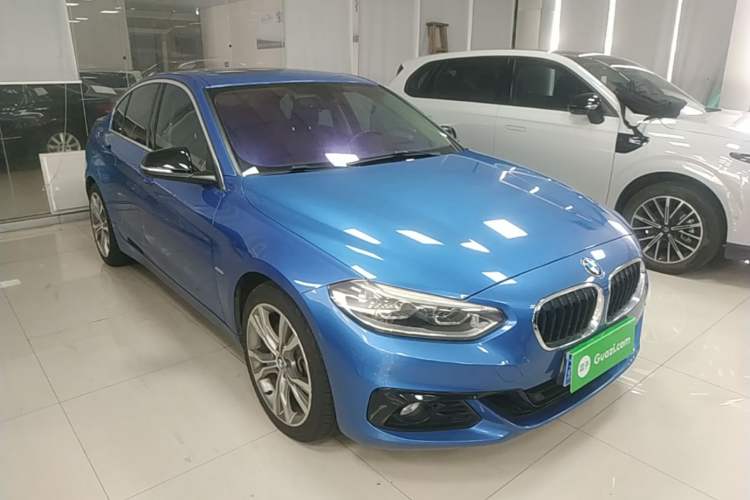 Used BMW 1 Series 2017 125i Sport Model Front Right 45 Deg