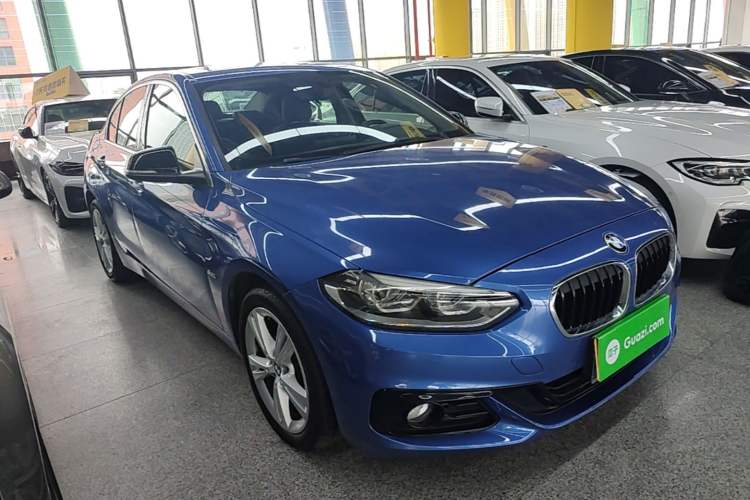 Used BMW 1 Series 2017 118i Design Package Model Front Right 45 Deg