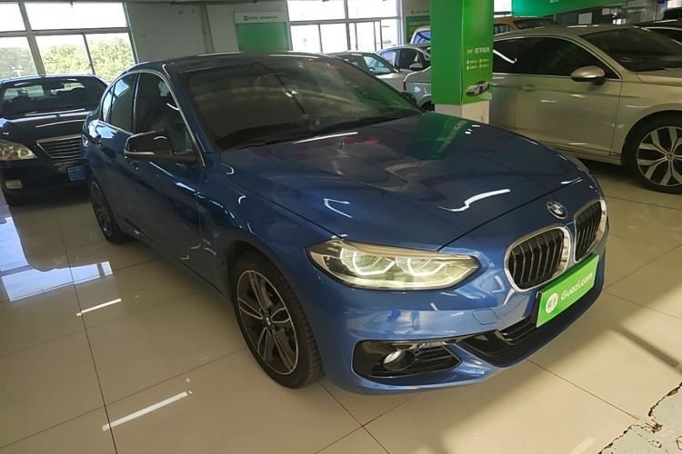 Used BMW 1 Series 2017 118i Sport Edition Front Right 45 Deg