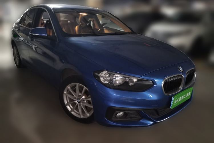 Used BMW 1 Series 2017 118i Fashion Model Front Right 45 Deg