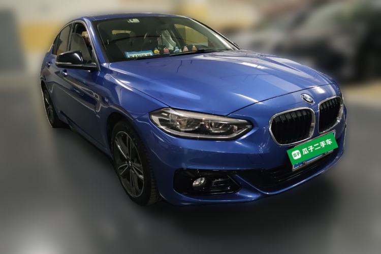 Used BMW 1 Series 2017 118i Sport Edition Front Right 45 Deg