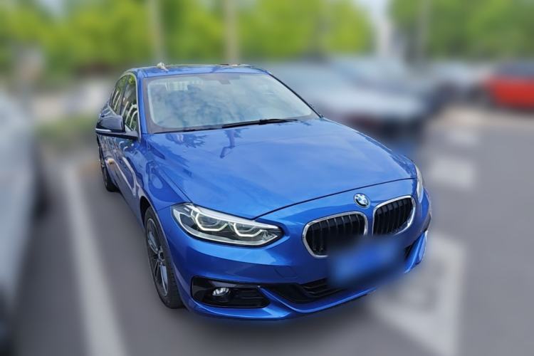 Used BMW 1 Series 2017 118i Sport Edition Front Right 45 Deg