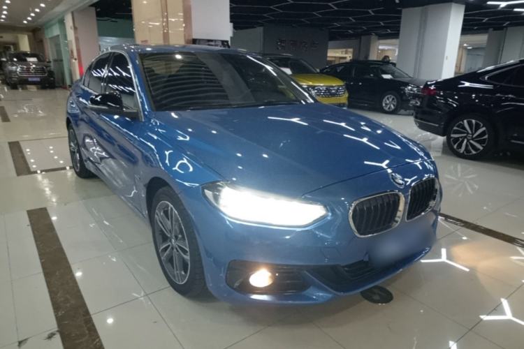 Used BMW 1 Series 2017 118i Sport Edition Front Right 45 Deg