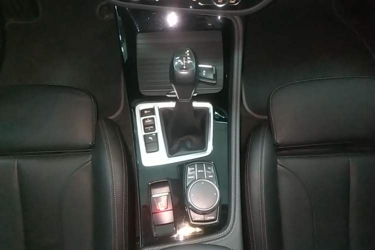 Used BMW 1 Series 2017 125i Sport Model Gear Lever