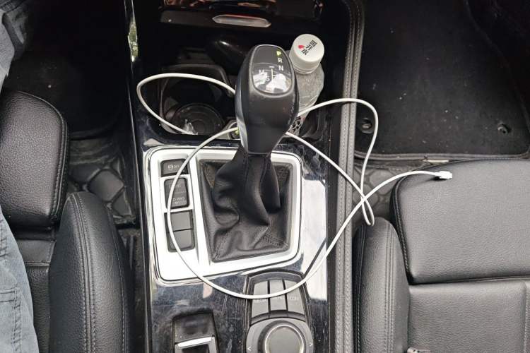 Used BMW 1 Series 2017 118i Sport Edition Gear Lever