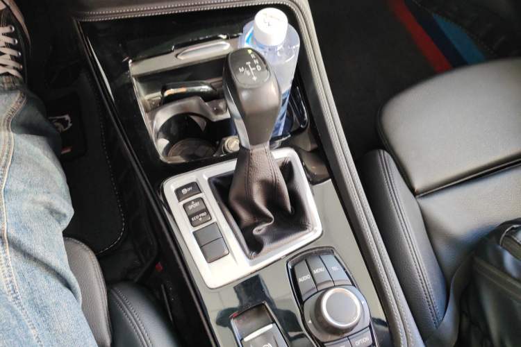 Used BMW 1 Series 2017 118i Sport Edition Gear Lever