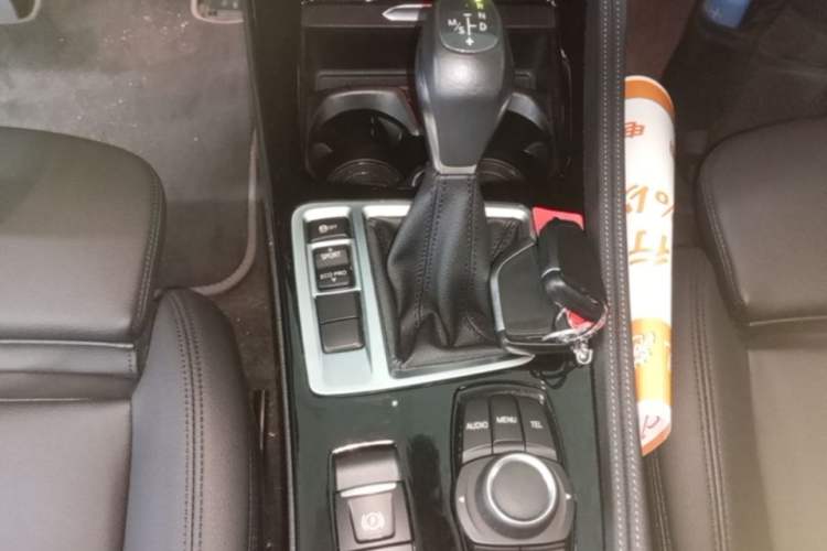 Used BMW 1 Series 2017 118i Sport Edition Gear Lever