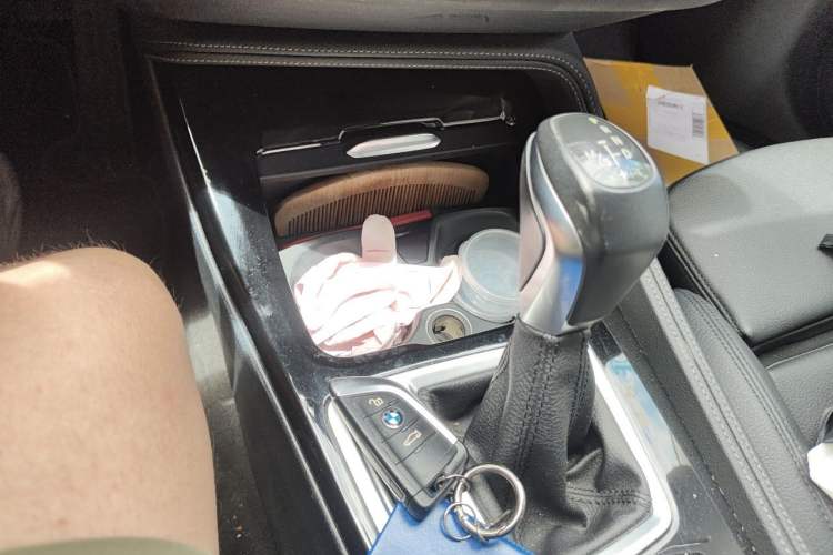 Used BMW 1 Series 2017 118i Sport Edition Gear Lever