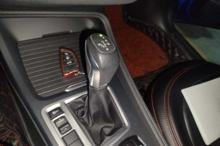 Used BMW 1 Series 2017 118i Fashion Model Gear Lever