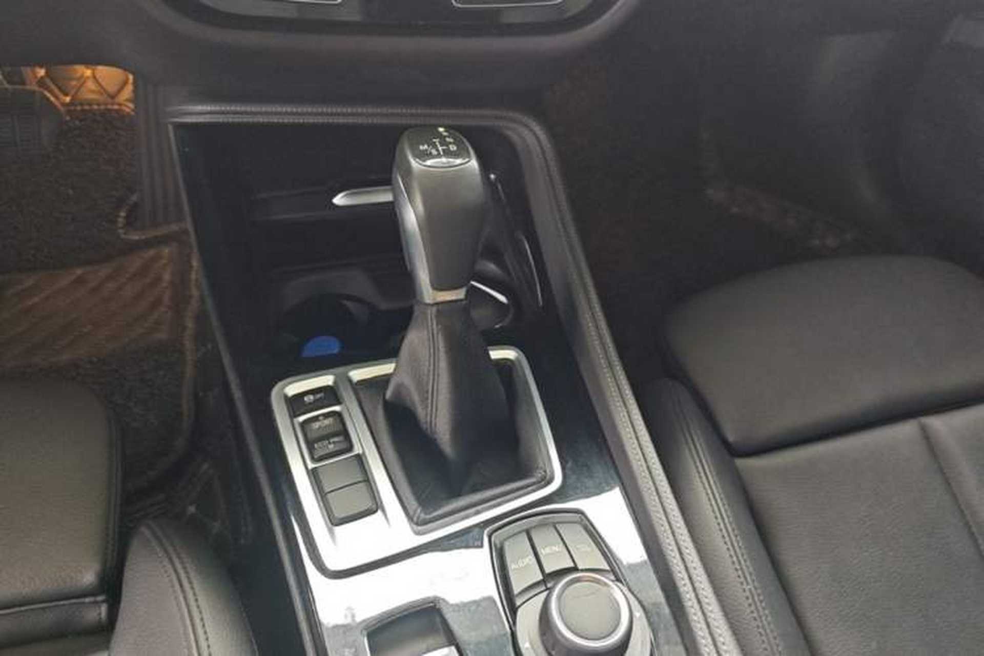 Used BMW 1 Series 2017 118i Sport Edition Gear Lever