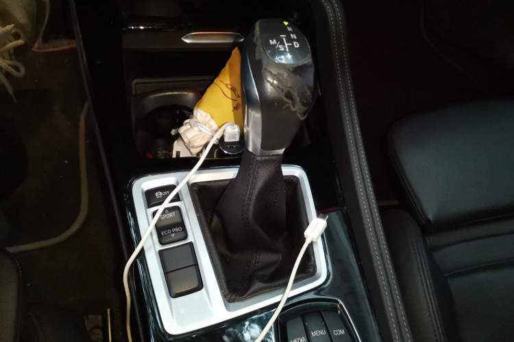 Used BMW 1 Series 2017 118i Sport Edition Gear Lever