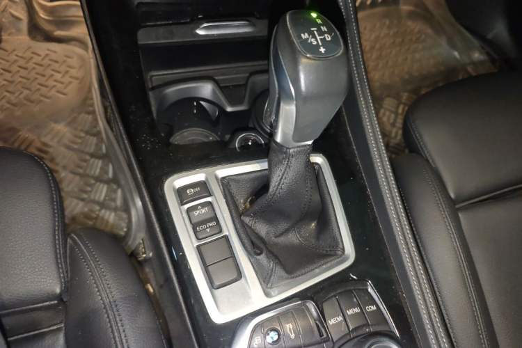 Used BMW 1 Series 2017 118i Sport Edition Gear Lever