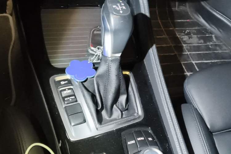 Used BMW 1 Series 2017 118i Sport Edition Gear Lever