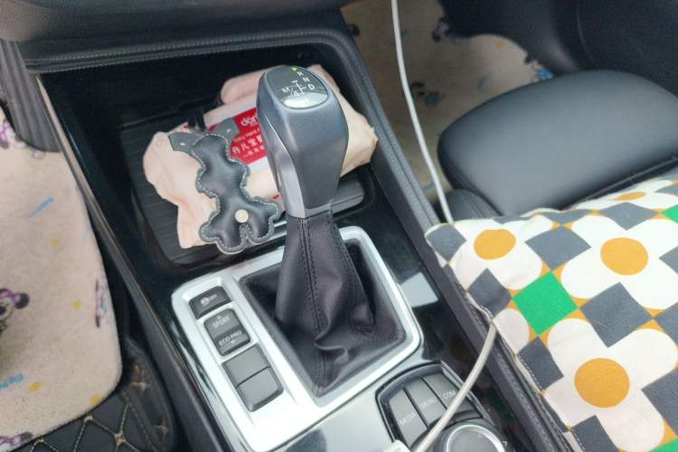 Used BMW 1 Series 2017 118i Sport Edition Gear Lever