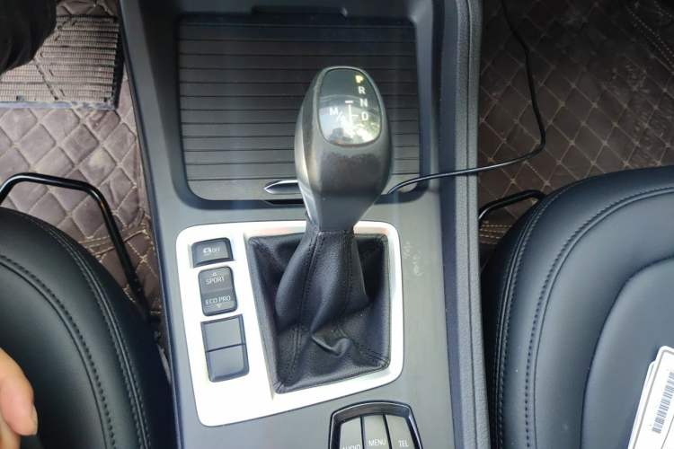 Used BMW 1 Series 2017 118i Fashion Model Gear Lever