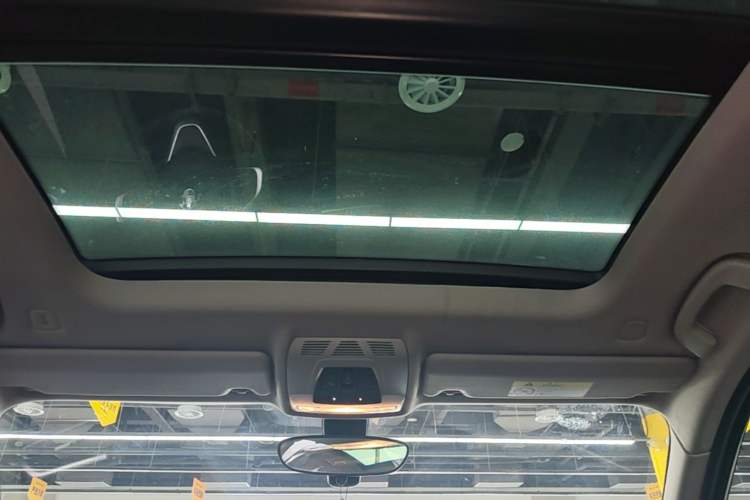 Used BMW 1 Series 2017 118i Design Package Model Headliner