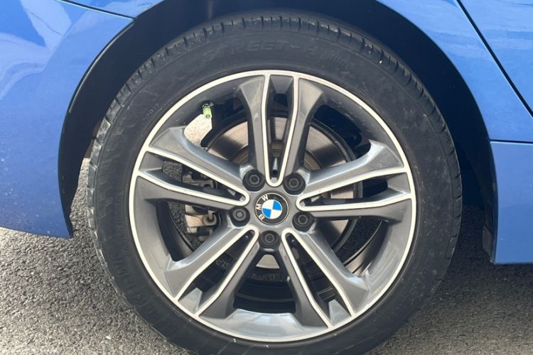 Used BMW 1 Series 2017 118i Sport Edition Interior 10
