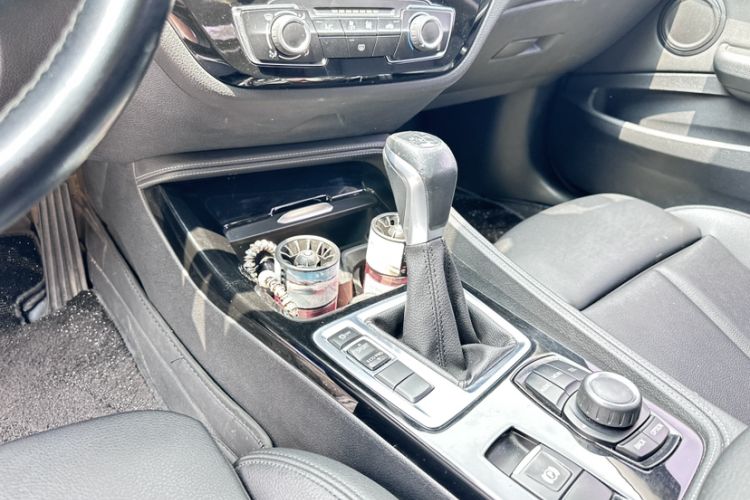 Used BMW 1 Series 2017 118i Sport Edition Interior 2