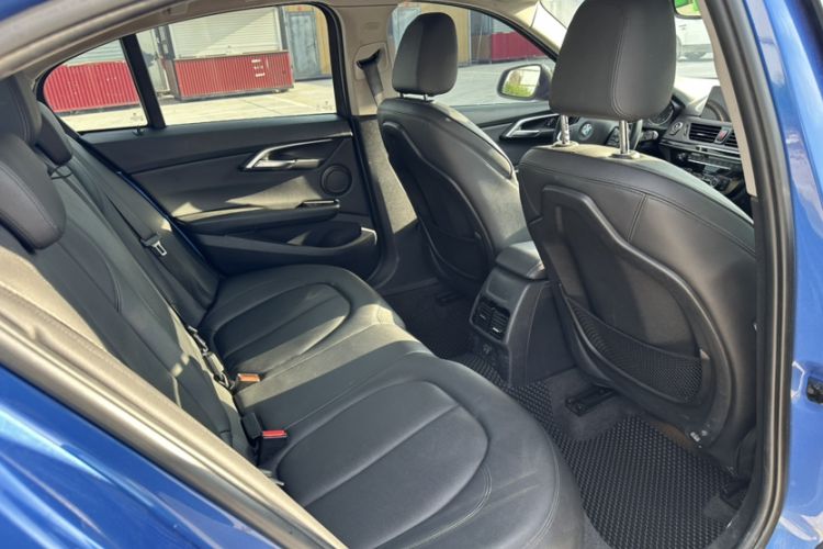 Used BMW 1 Series 2017 120i Design Package Model Interior 2