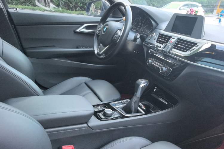 Used BMW 1 Series 2017 118i Sport Edition Interior 3