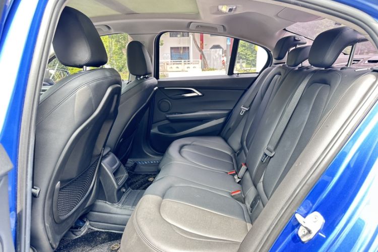 Used BMW 1 Series 2017 118i Sport Edition Interior 3