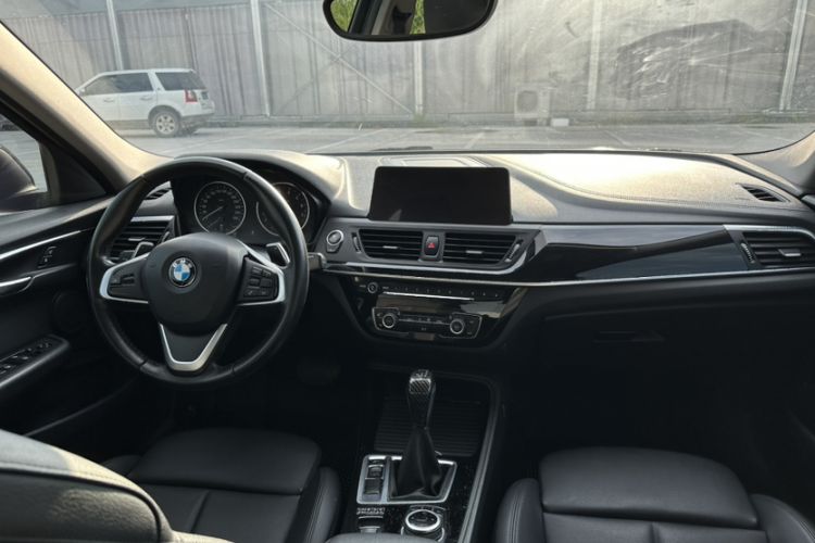 Used BMW 1 Series 2017 120i Design Package Model Interior 4