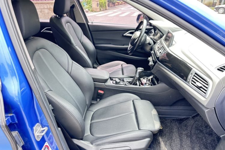 Used BMW 1 Series 2017 118i Sport Edition Interior 5