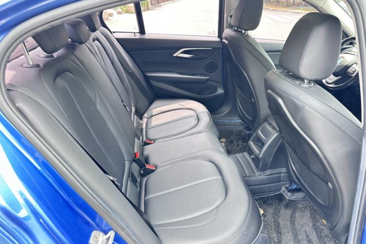 Used BMW 1 Series 2017 118i Sport Edition Interior 9