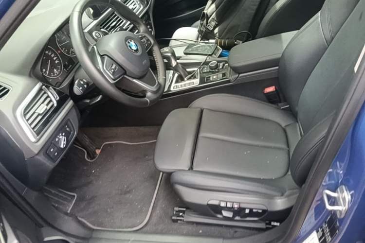 Used BMW 1 Series 2017 118i Sport Edition Left Front Seat